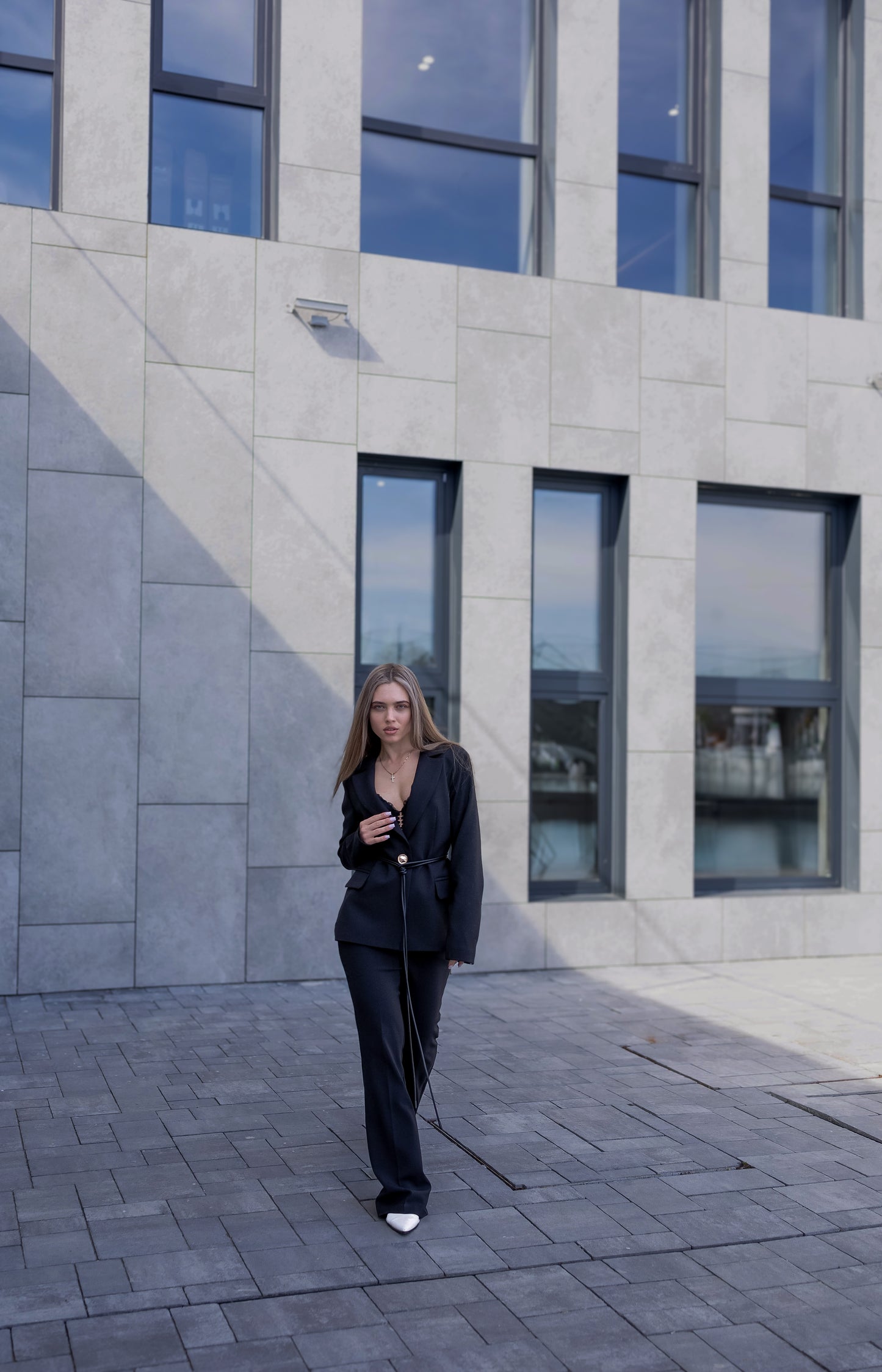 –Structured Belted Suit