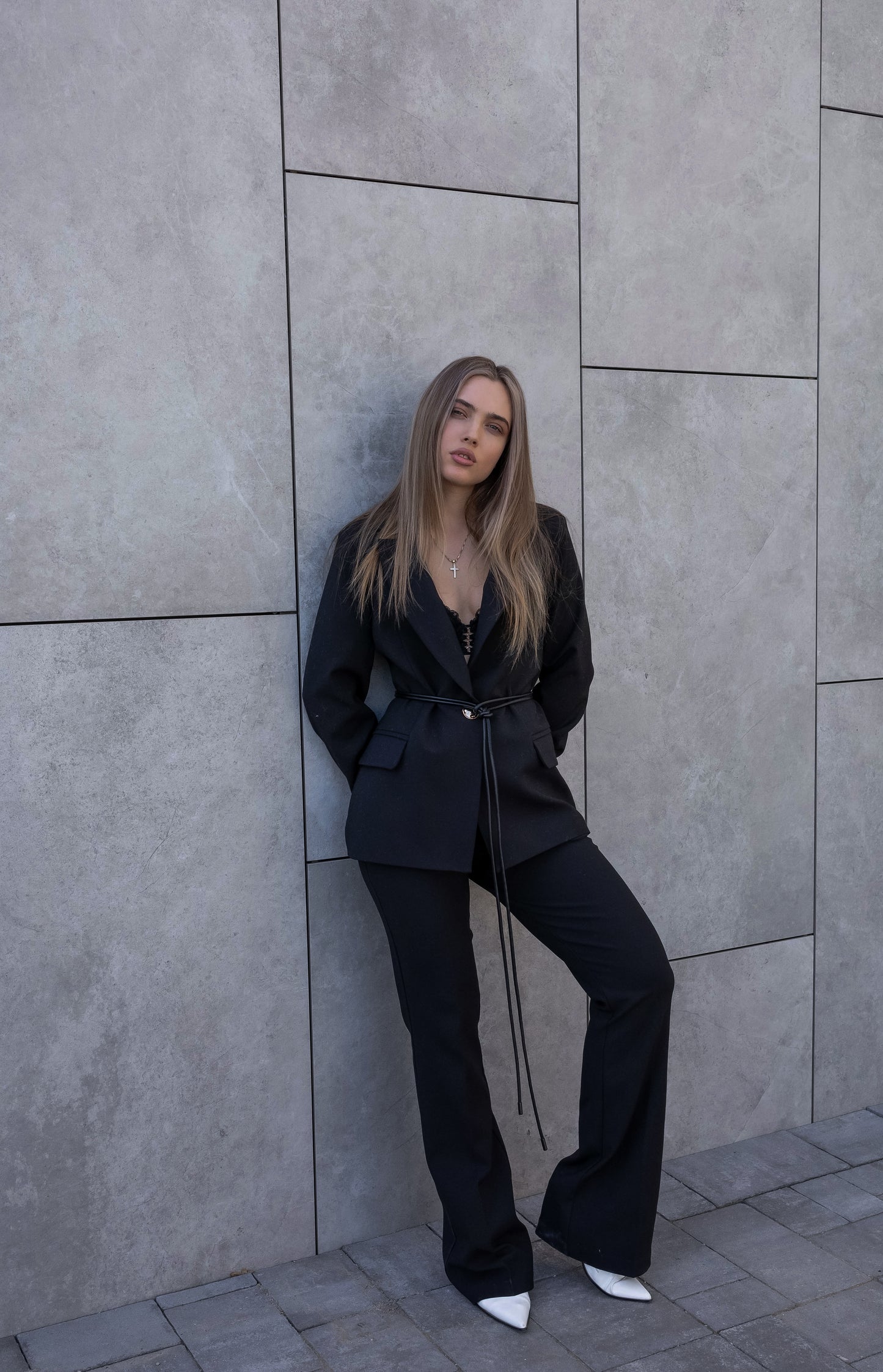 –Structured Belted Suit